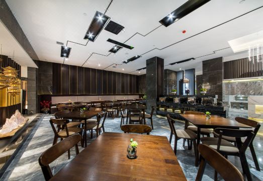 센트럴 에비뉴 위치