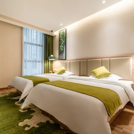 Qianyue Grand Hotel (Duyun Wanda Plaza)