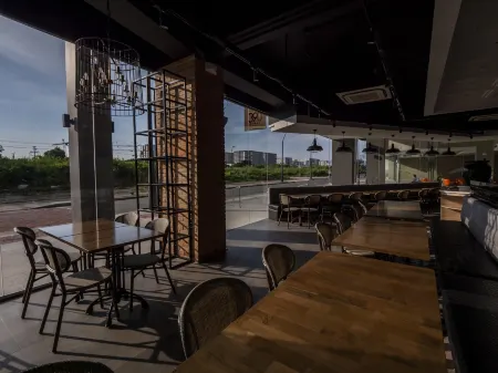 Sequoia Hotel Manila Bay