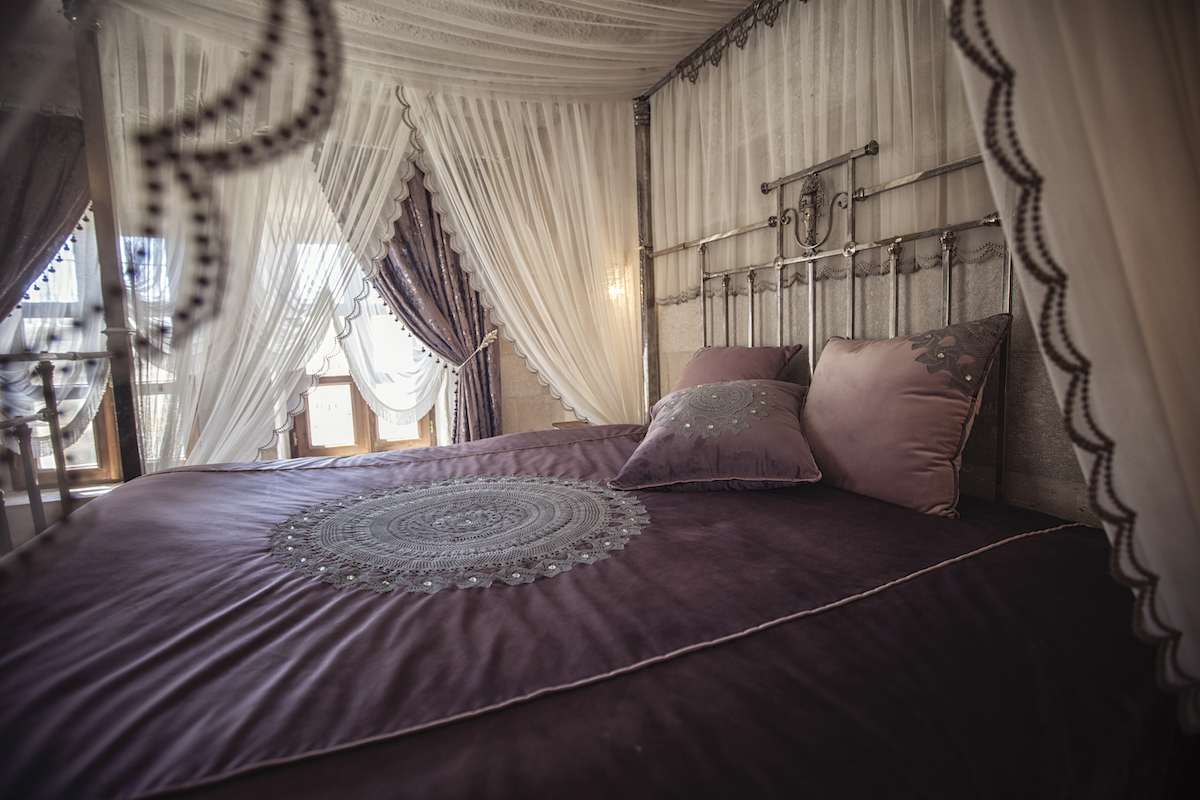 Elika Cave Suites