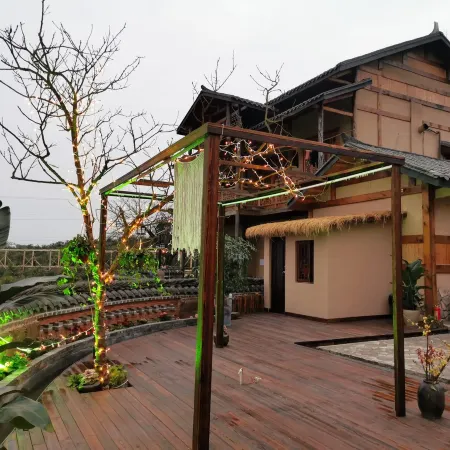 Longchang Runyuanzhuang Homestay