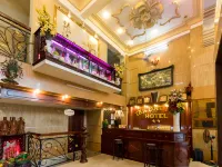 Tan Dat Hoa Hotel & Massage Hoteller i Tân Phú