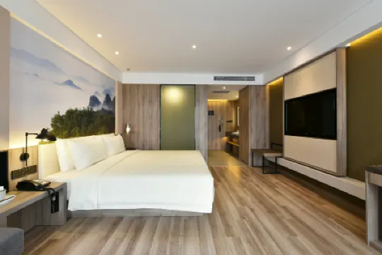 Atour Hotel（Beijing International Trade Red Scarf Bridge）