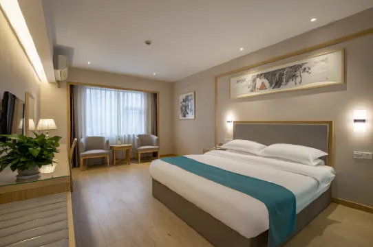 Nantai Crystal Hotel (Dayi High-Speed Railway Station)