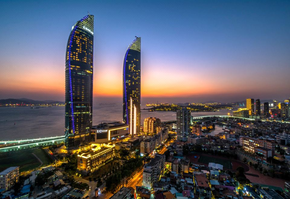 4. 그린트리 인 호..