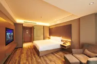 Ibis Styles Hotel (Wuxi Nanchang Street Store) Hotels near Zhoushi Yuqing Hall