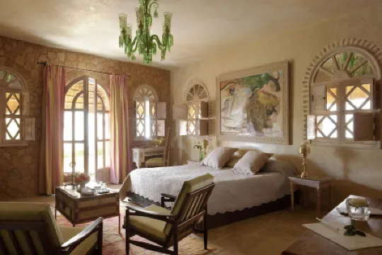 拉蘇丹娜沃利迪耶酒店