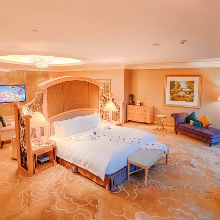 Regency Hotel((Shantou Railway Station))