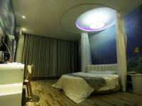 阿鲁科尔沁旗七色年华主题商务宾馆 - 蔚蓝主题房