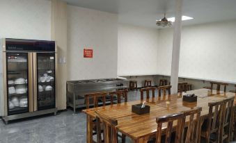 Huayi Select Hotel (Nanning East Railway Station)