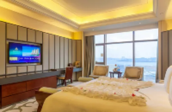 TUI BLUE ROYAL OCEANVIEW HOT SPRING