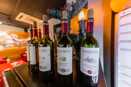 Friendly DH Naissance Hotel by Mindrum Group Отели рядом с достопримечательностью «Университет Конкук»