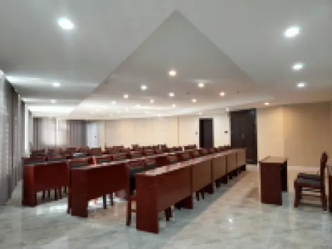Qinggan Hotel Hotels in Yushu City