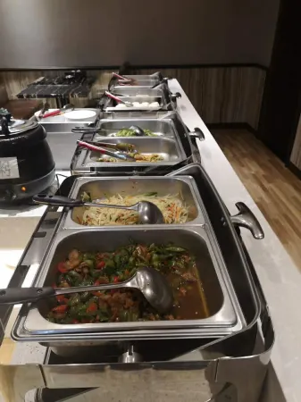 Daems-Luxurious Hotel Отели в г. Чэньси