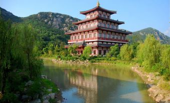 Chinese Buddhist Institute Putuoshan College (Zhujiajian Canxue Hall)