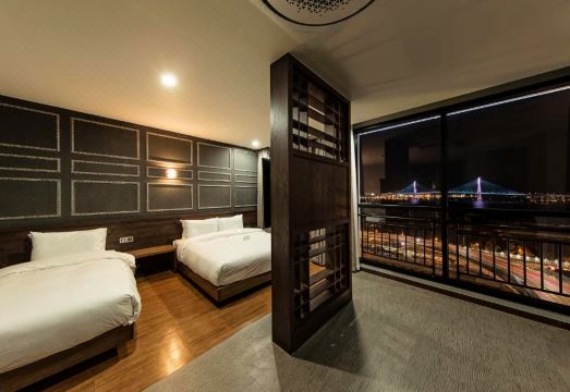 노떼라미아호텔 조식 장소