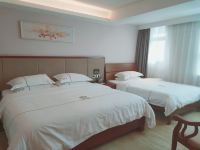 深圳金莱卡酒店 - 豪华家庭双床房