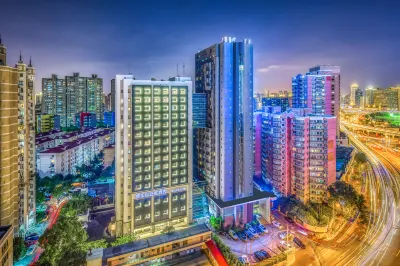Citadines Xujiahui Shanghai Hotel in zona Shanghai Museum Antique Protect Science & Technology Center