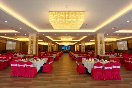Phoenix Grand Hotel (Xianyang Yangling) Отели рядом с достопримечательностью «Northwest A&F University(South Campus)»