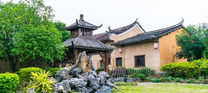 Fuchuan Thatched Cottage Resort Hotels in Fuchuan