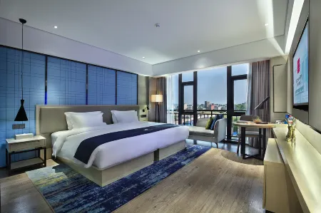 Echarm Hotel (Guilin High-speed Railway North Station)