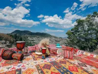 Lijiang Ancient City Meets Jiaren · White Horse Light Luxury · Snow Mountain View Homestay Hotels near Square Street