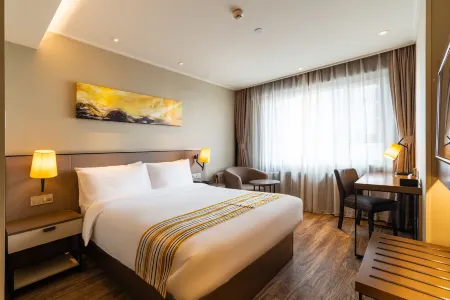 Homeinn Plus Hotel (Harbin Central Avenue)