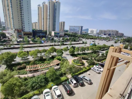 Jinyu Hotel Отели рядом с достопримечательностью «Dushan Forest Park»