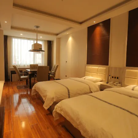 Qianxian Yuhua Business Hotel