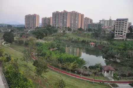 Qiongzhong Jinhao Holiday Hotel Отели рядом с достопримечательностью «Shihancun»