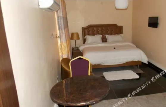 巢温泉套房酒店