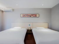 汉庭酒店(杭州三墩西湖科技园店) - 高级双床房