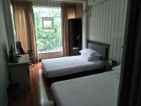 重庆新华兴宾馆 - 标准双床房