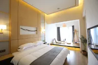 Yue Qingju Hotel (Chongqing North Railway Station) - Romantik