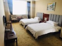 克拉玛依东方大酒店 - 标准三床套房
