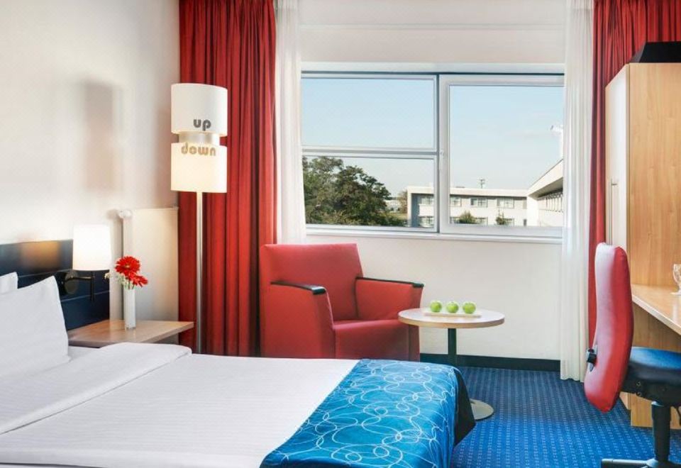 2. 인터시티호텔 프..