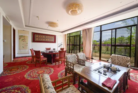 Puer King Land Hotel Отели рядом с достопримечательностью «Shiji Square»