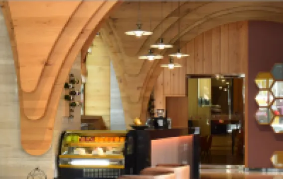 Golden Tulip Glory Fine Hotel