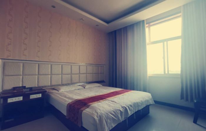 Ningxian Yongfuxiang Business Hotel