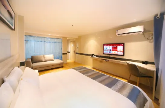 Nangang Hotel (Xiangyang Wanda) Hotels near Zhuge Liang Square