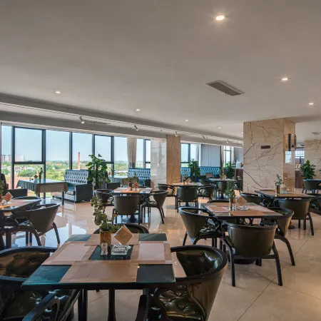 Yuanrong Hotel