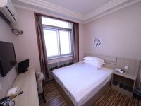 哈尔滨枫宜轻住宾馆 - 标准大床房