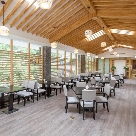 Lancheng Yuerong Food Culture Hotel