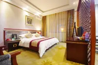 Four Seasons Small Town Hotel