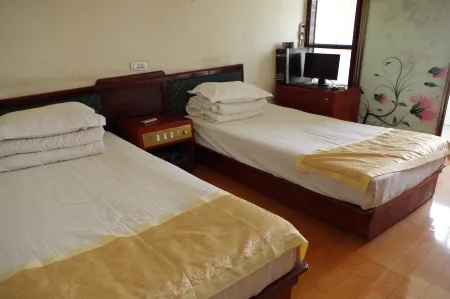 Ruixiang Hotel Отели рядом с достопримечательностью «Danhe Canyon»