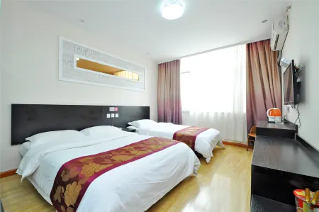 City 118 Hotel Pingyi Junhe Road 1st Shop Отели рядом со станцией Mengshan Railway Station