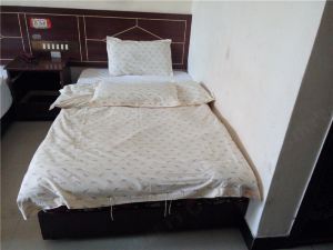 Nancheng Friend Hotel