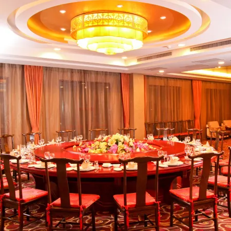 Qingjiang Ancient City Hotel
