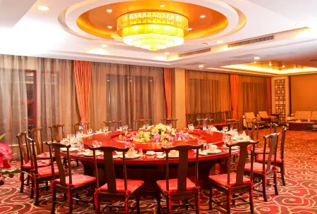 Qingjiang Ancient City Hotel