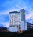 Hariston Hotel&Suites, Pluit - Jakarta Các khách sạn gần Kirana Boutique Office